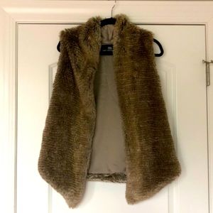 SUPER SOFT faux fur vest
